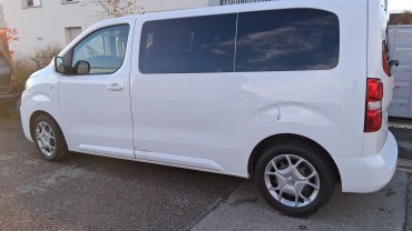 Location : minibus Location : minibus